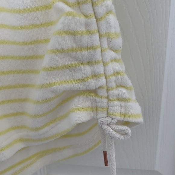 Volcom yellow striped cotton lounge shorts in size Small - Picture 4 of 5